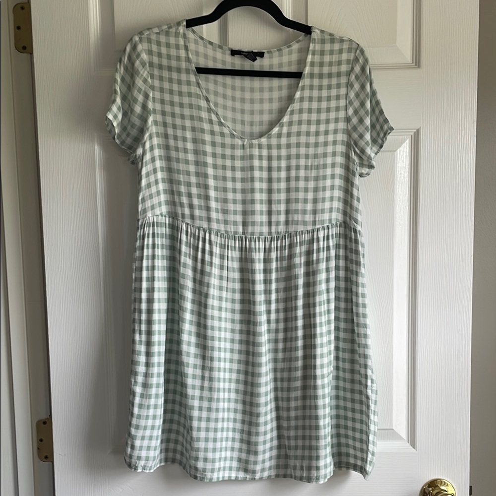 Forever 21 Green and White Scoop Neck Sundress